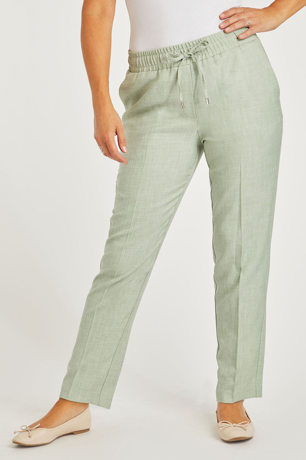 Straight Leg Pull On Trousers  Bonmarché