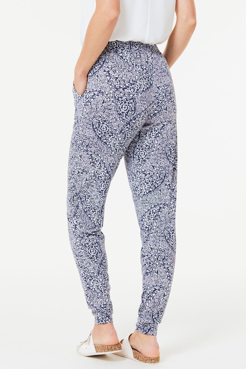 Patterned jersey viscose trousers  Lindex Europe