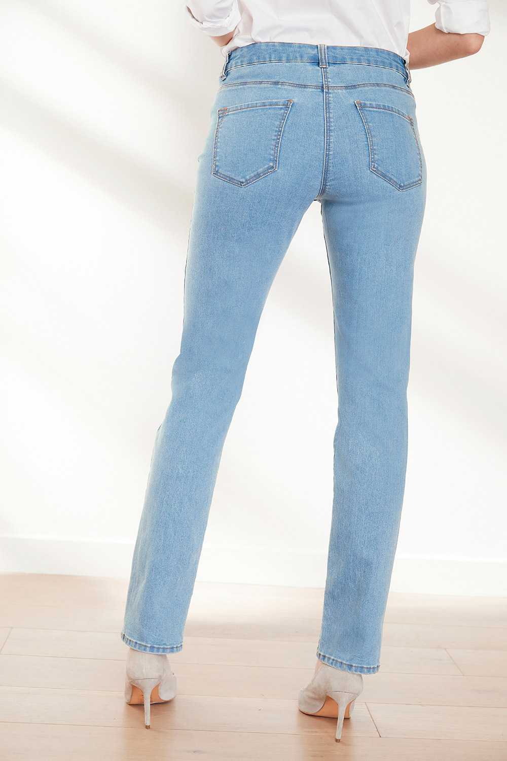 tommy hilfiger light blue jeans