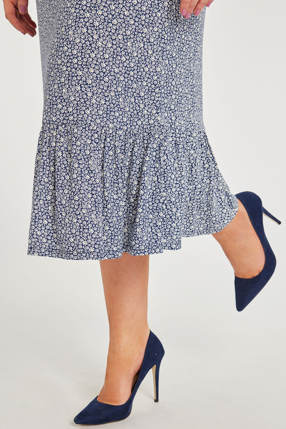 Ditsy Floral Print Peplum Hem Elasticated Jersey Skirt Bonmarché 0494